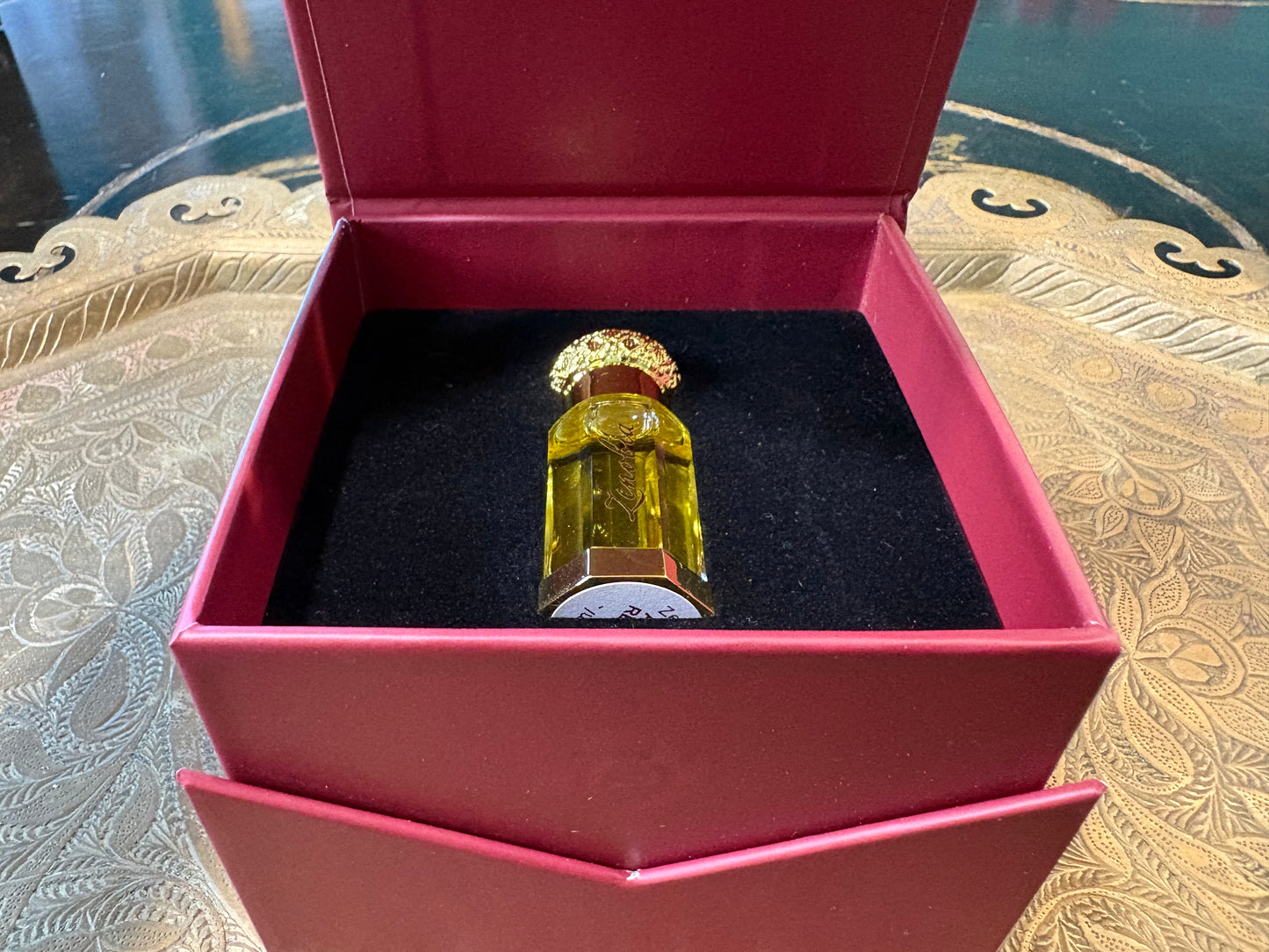 Aurora Reginae - Perfume Oil